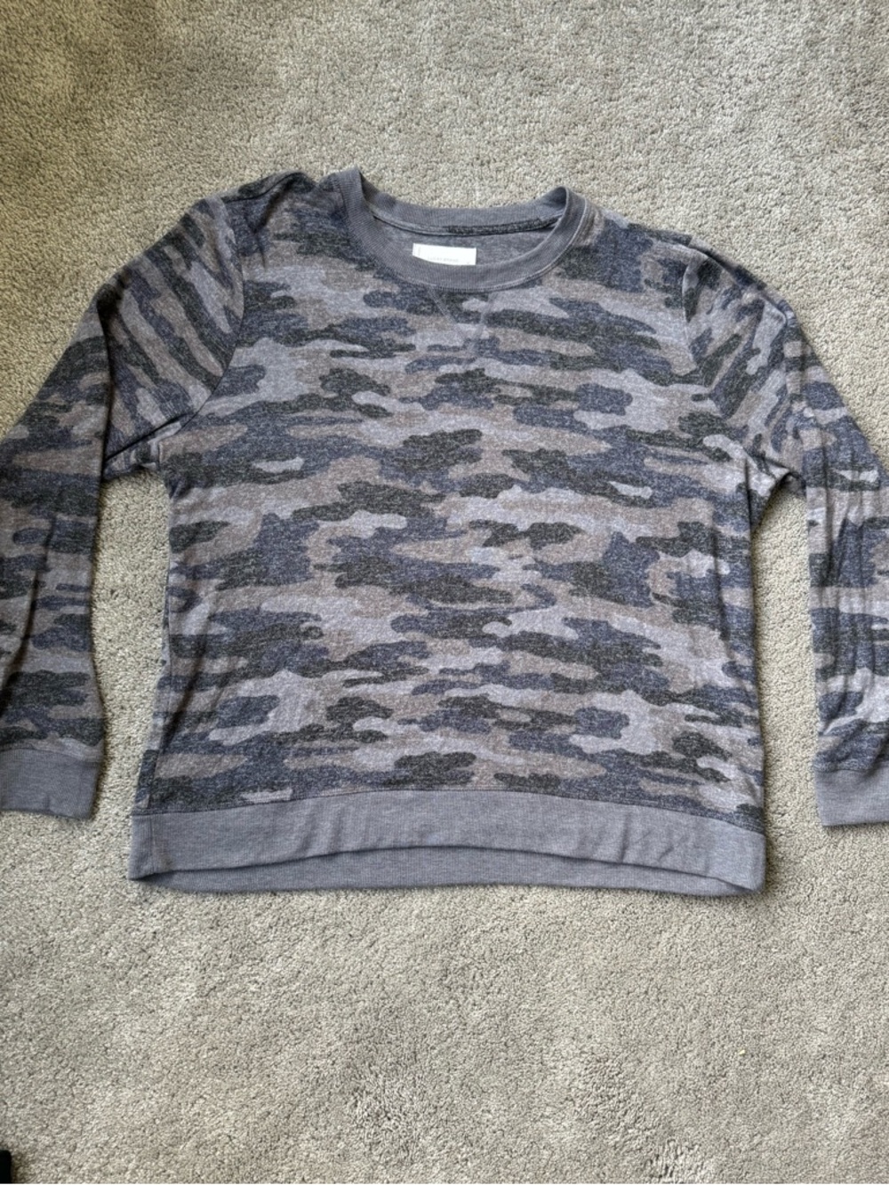 Lucky Brand Soft camouflage Lightweight crewneck Sweater